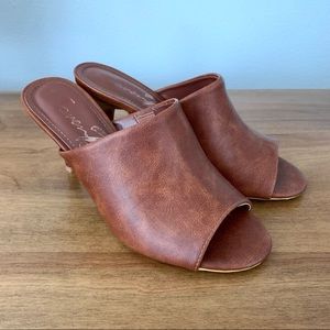 Seven 7 Moscow Mule Kitten Heel Open Toe